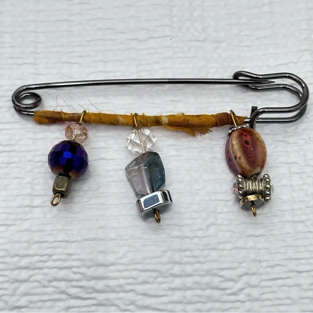 Brooch | Charm | Glass Bead | Dangle Safety Pin, Kilt Bar Pin Handmade OOAK 4370